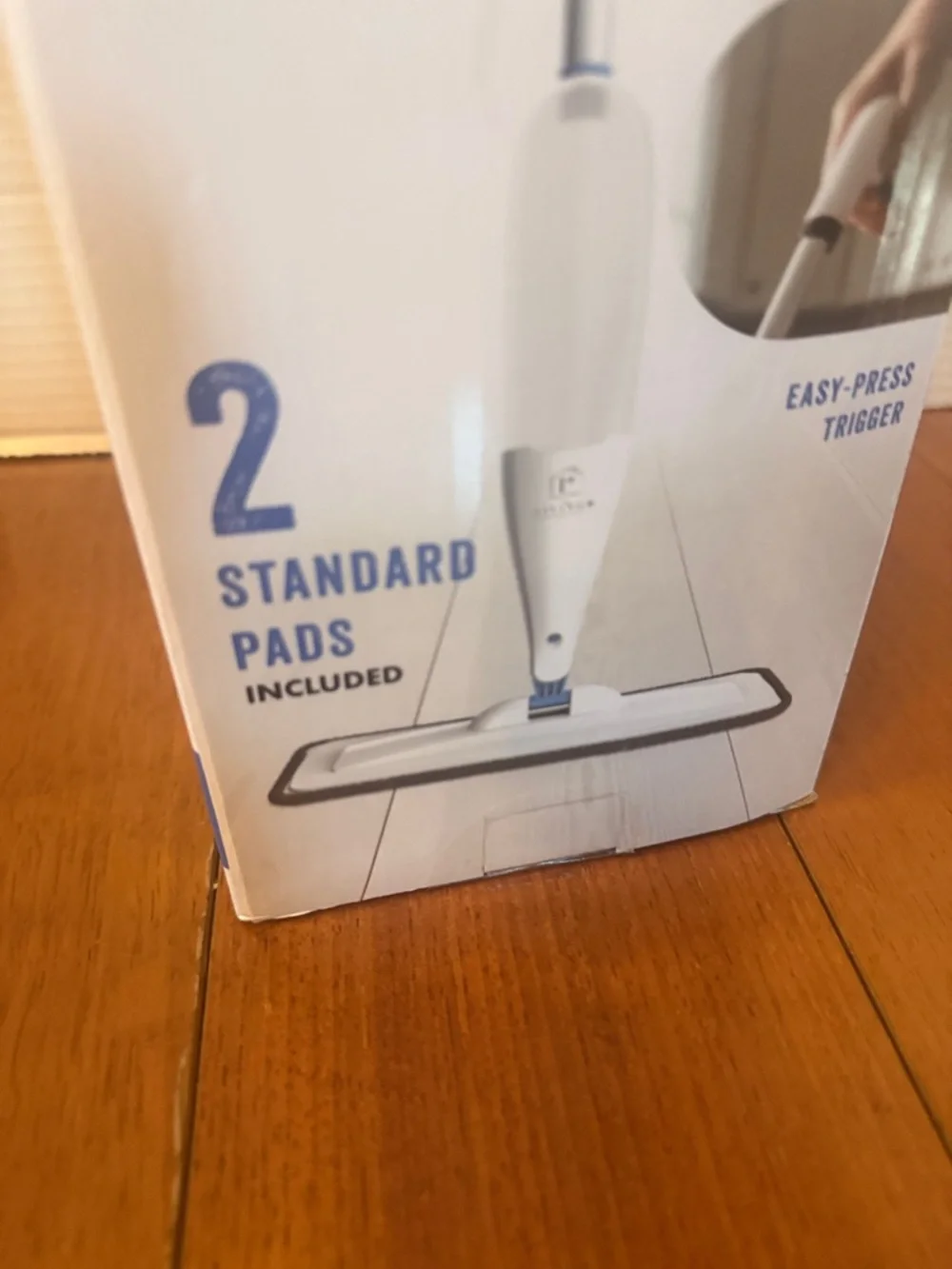 LIVING+ Manual Spray Mop cleaning system w/ 2 pads New